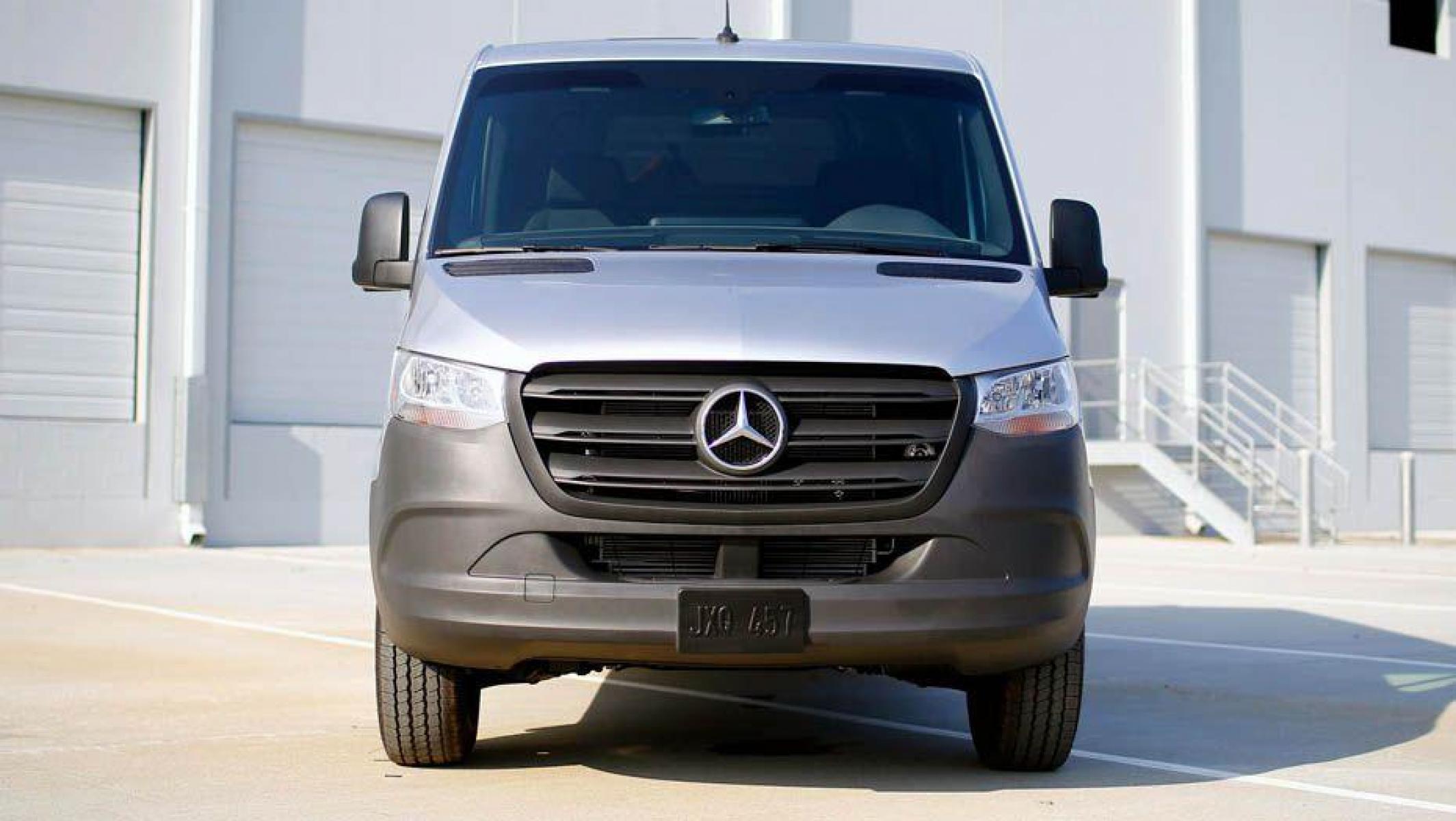 2021 IRIDIUM SILVER METALLIC /GRAY MERCEDES-BENZ SPRINTER CREW 2500 HIGH ROOF V6 144''WB, 4WD (W1W4EBVY9MT) with an 3.0L engine, Automatic transmission, located at 1505 S 356th St., Federal Way, WA, 98003, 47.282051, -122.314781 - THIS IS A HIGH ROOF MODEL!!!!!!! Standing height is 6'3'' inside. One Owner-CUSTOM BUILT FOR ONLY $89,999! You will not find a 4x4 TURBODIESEL V6, with a HIGH ROOF model like this with TOW and DRIVER ASSIST PACKAGES. Customization includes: Parking Package with 360 SURROUND-VIEW CAMER - Photo #2