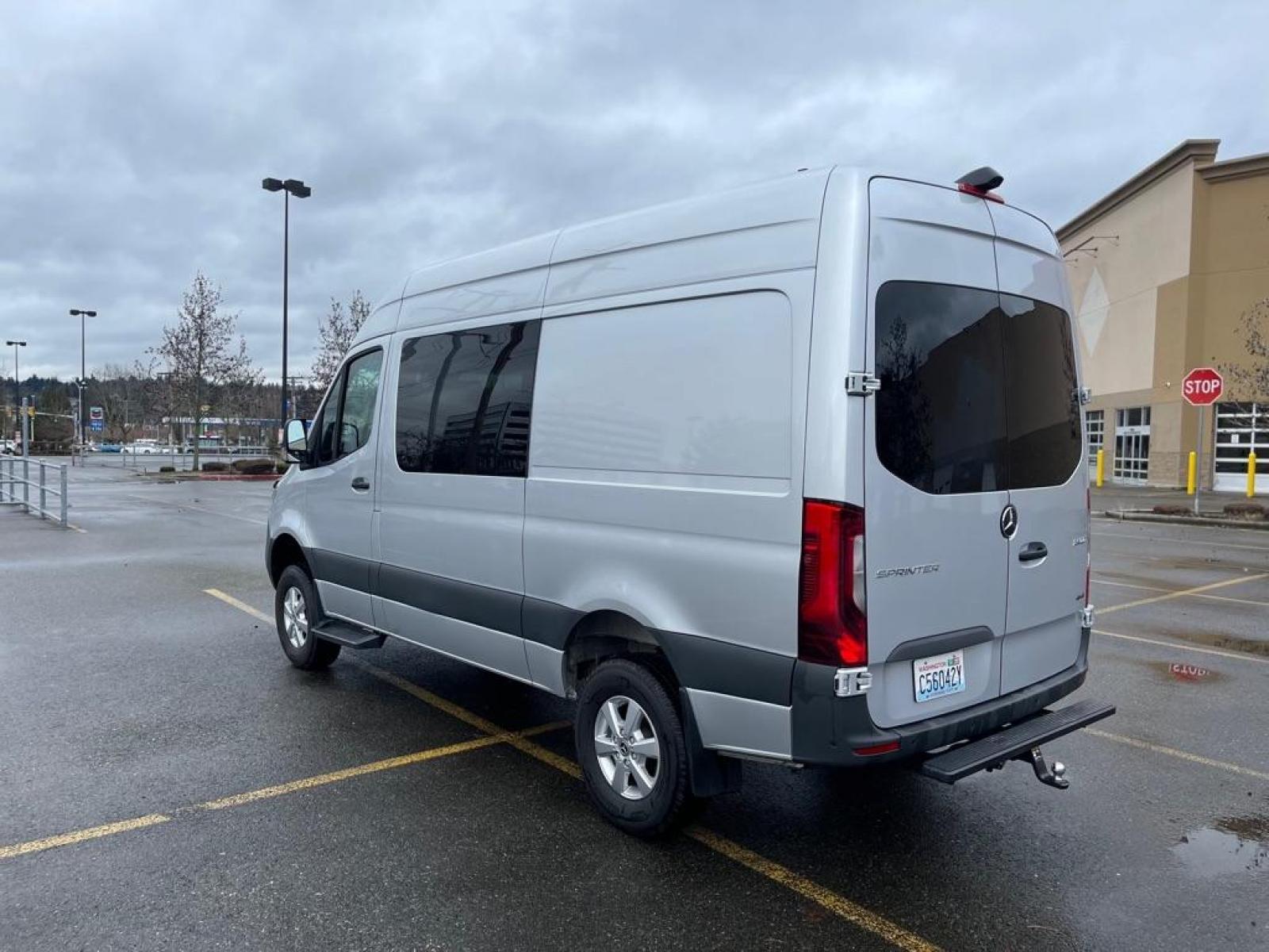 2021 IRIDIUM SILVER METALLIC /GRAY MERCEDES-BENZ SPRINTER CREW 2500 HIGH ROOF V6 144''WB, 4WD (W1W4EBVY9MT) with an 3.0L engine, Automatic transmission, located at 1505 S 356th St., Federal Way, WA, 98003, 47.282051, -122.314781 - THIS IS A HIGH ROOF MODEL!!!!!!! Standing height is 6'3'' inside. One Owner-CUSTOM BUILT FOR ONLY $89,999! You will not find a 4x4 TURBODIESEL V6, with a HIGH ROOF model like this with TOW and DRIVER ASSIST PACKAGES. Customization includes: Parking Package with 360 SURROUND-VIEW CAMER - Photo #8